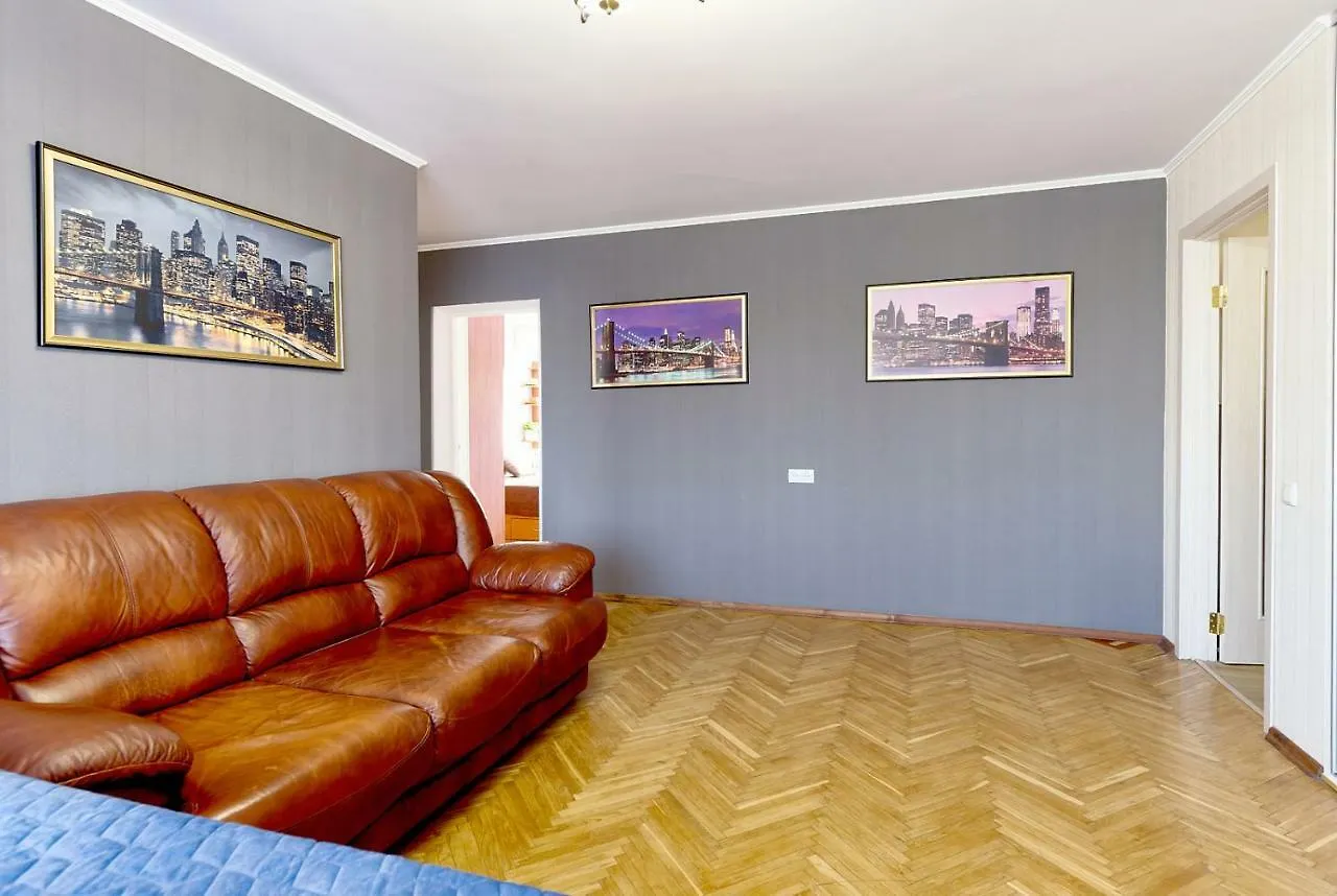 Modern Trio: Central Metro Apartments Kyiv